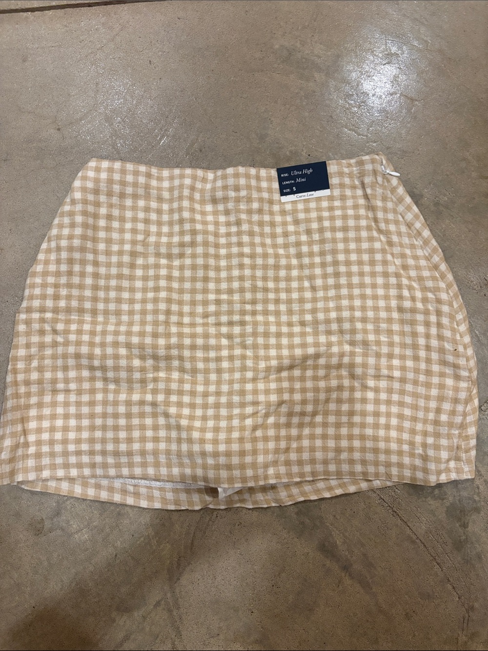 Abercrombie & Fitch Beige and White Gingham Mini Skirt
